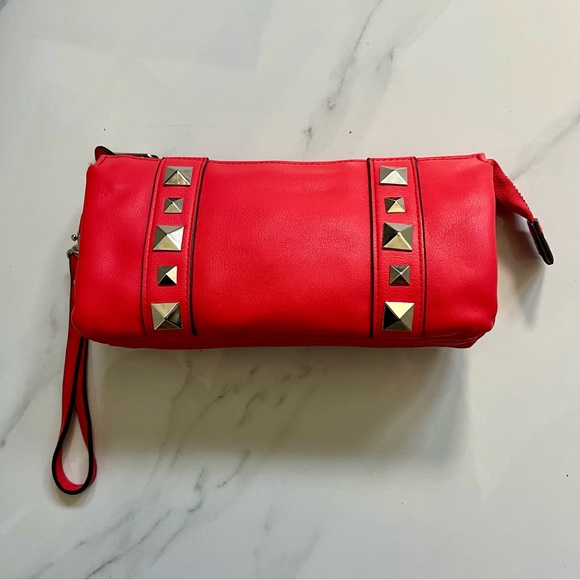 NWOT Jessica Simpson Clutch - Picture 2 of 3